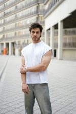 خرید تیشرت وست کاوری آستین حلقه ای مردانه سفید از فروشگاه داریا فشن تولید کننده و فروشنده انواع تیشرت مردانه ، تیشرت زنانه ، تیشرت یونیسکس